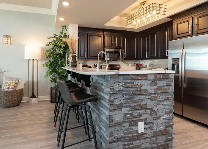 Phoenix Gulf Towers 2502 Apartment